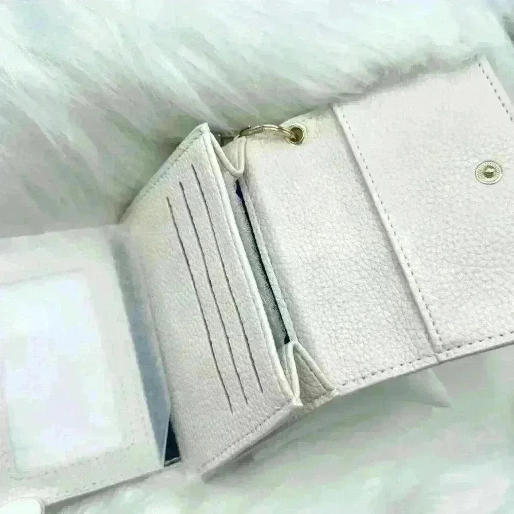 Elsa White Wallet w/ Faux Pearl Keychain Strap - Picture 4 of 6